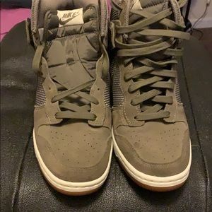 Women’s Nike wedge sneakers